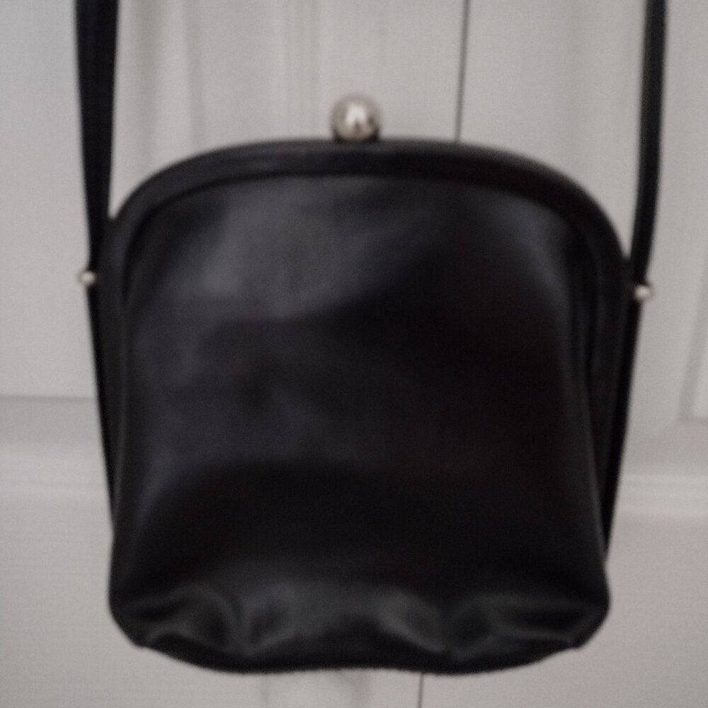 MB Vintage Style Black Crossbody Bag Kiss Lock Clasp Mini Purse - Picture 10 of 12